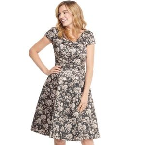 GAL MEETS GLAM - ELLE DRESS SIZE 4